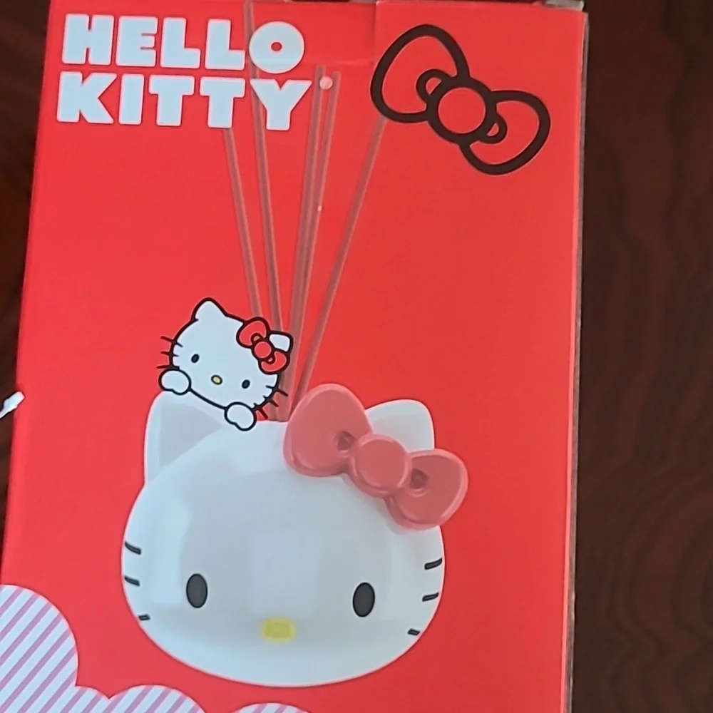 Hello Kitty Ceramic Reed Diffuser
